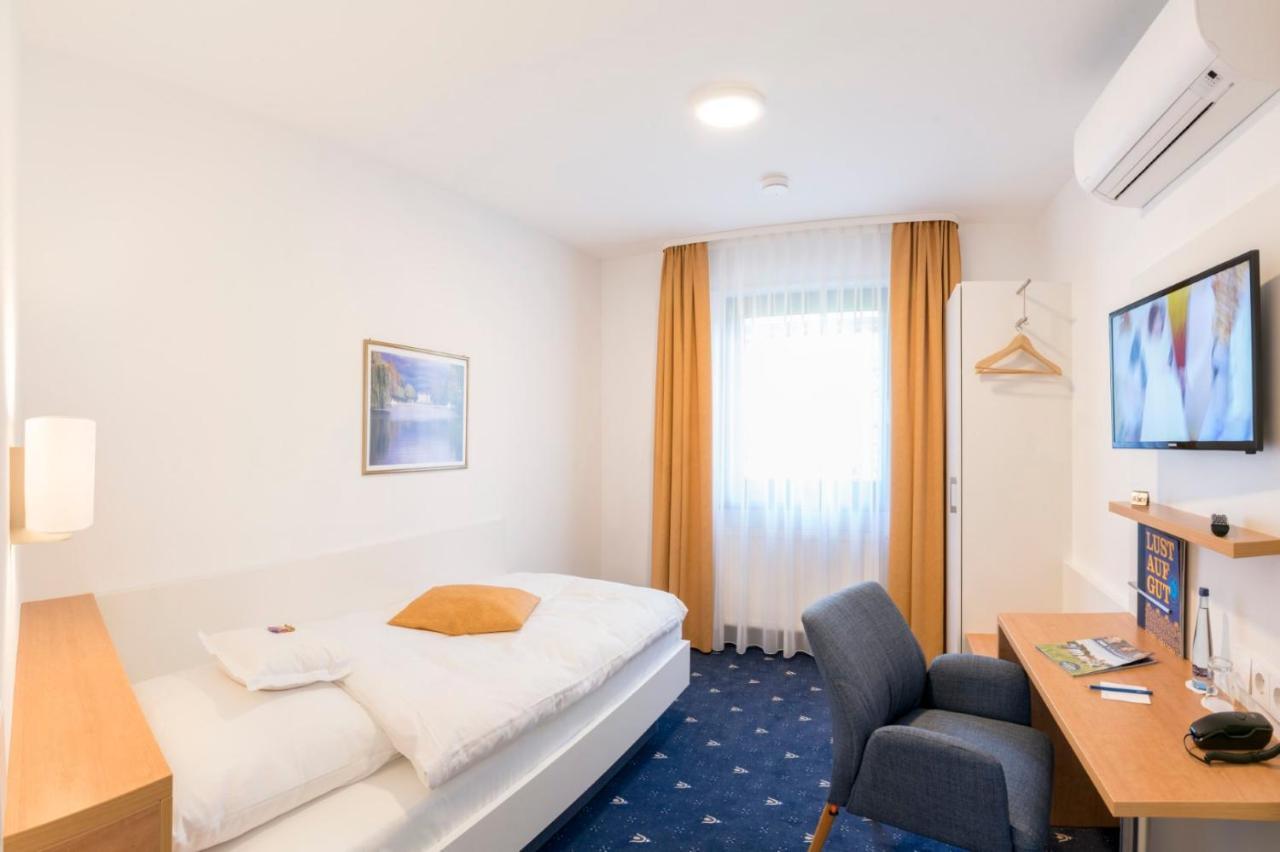 Hotel Adler Post Σβέτζινγκεν Εξωτερικό φωτογραφία